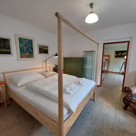 Semesterbostad Modre Okno Kozojedy (Prague-East)