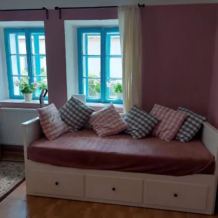 Modre Okno Semesterbostad *